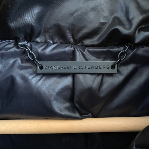 DVF Down Coat Jacket. Real Fox fur. - Picture 2 of 8